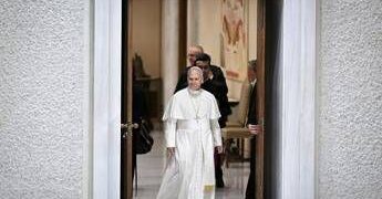 Ucraina, l’appello di Papa Leone XIV: “Tregua a Natale ma Russia dice no”