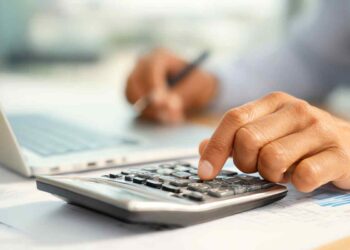 Calcolando a mente o con la calcolatrice? Le sorprendenti differenze tra il cervello umano e le macchine moderne