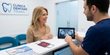 Turismo Sanitario: Perché Migliaia di Italiani Scelgono l’Albania per le Cure Odontoiatriche