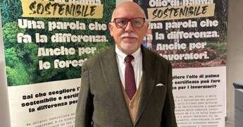 Alimentazione, esperto Donegani: “Olio di palma demonizzato, sostituirlo non porta benefici”