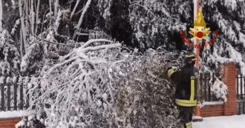 Ancora maltempo in Italia: allagamenti, frane e voli dirottati