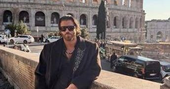 Can Yaman torna a Roma: “Niente droga a Istanbul, è una bufala”