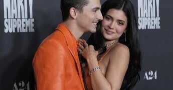 Chalamet, dedica d’amore a Kylie Jenner. E lei ricambia
