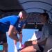 Cobolli, malessere agli Australian Open: “Posso andare in bagno?”