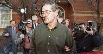 È morto in carcere Ames, l’ex agente Cia spia di Mosca: consegnò ai russi 10 agenti americani