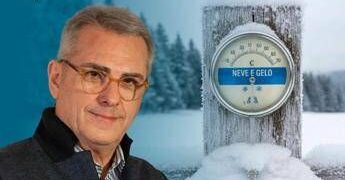 Freddo e virus, l’immunologo svela i falsi miti: “Stop all’abuso di pillole inutili”