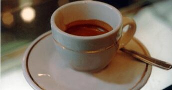 Il caffè fa bene al cuore? Lo studio e l’ipotesi sull’effetto protettivo