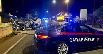 Incidente nel leccese, un morto e due feriti: vittima insegnante di scuola media