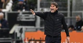 Inter-Napoli, rigore per i nerazzurri e Conte espulso: “Vergognatevi”. Cos’è successo