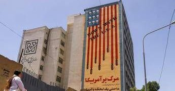 Iran minaccia: “Se nemico fa errore, in pericolo sua sicurezza”. Avvertimento Usa su Hormuz