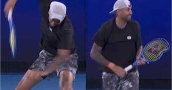 Kyrgios, show al ‘Million Dollar 1 Point Slam’: viene eliminato e spacca racchetta