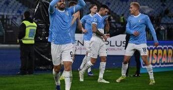 Lazio-Genoa 3-2, pioggia di rigori nell’Olimpico deserto