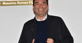 Max Giusti: “Dalla tv al teatro, è il periodo più bello della mia carriera”