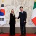Meloni in Corea del Sud, vede Lee: “Rafforzare dialogo e cooperazione”