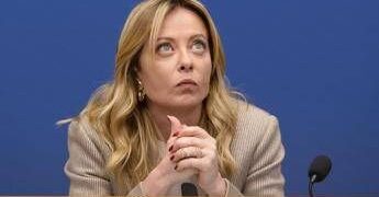Meloni rilancia l’azione del governo e attacca le toghe: “Vanificano il lavoro delle forze dell’ordine”