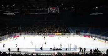 Milano Cortina 2026, la corsa verso le Olimpiadi: ‘dentro’ il debutto dell’Arena Santa Giulia