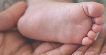 Milano, Filippo batte tutti: è il primo nato del 2026