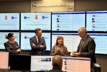 Nasce il podcast Rai-Polizia ‘Okkio al Web’: dal revenge porn alle truffe in quattro episodi i rischi in rete