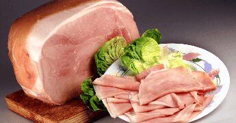 Non solo prosciutto cotto cancerogeno, il medico: “Altri 4 cibi da centellinare”