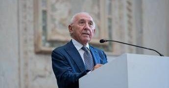 Perquisizioni nella sede del Garante Privacy, indagati Stanzione e gli altri membri Autorità