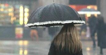 Pioggia nel primo weekend 2026, meteo Epifania con neve in pianura