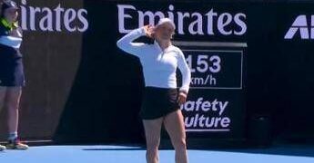 Pubblico fischia, lei vince e li ‘zittisce’: Putintseva contro tutti agli Australian Open