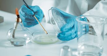 Ricerca: sclerosi multipla, nuove strategie per trattarla potenziando il sistema immunitario