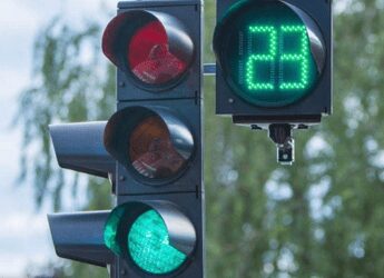 Semafori intelligenti con rilevamento della velocità: al via la sperimentazione