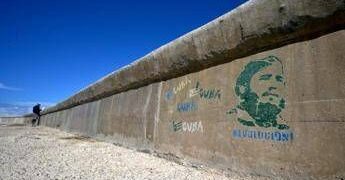 Trump, Cuba nel mirino: “Stop petrolio dal Venezuela, consiglio un accordo”