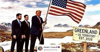Trump e il post con l’Ai: in Groenlandia con Rubio, Vance e la bandiera Usa