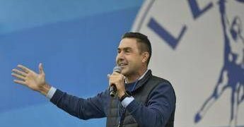 Ucraina, Vannacci: “Basta dare soldi e armi o entriamo in guerra con la Russia”