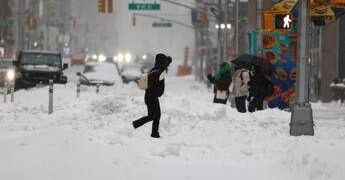 Usa, almeno 7 morti per la tempesta invernale: 860mila persone senza elettricità