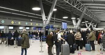 Voli cancellati in Egitto e nello Yemen, 680 turisti italiani bloccati