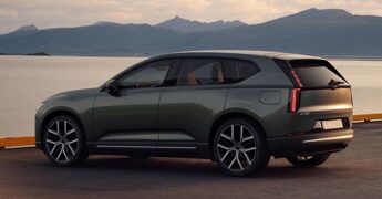 Volvo, arriva la EX60, il suv che cambia l’elettrico