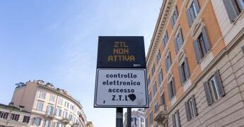 A Roma in arrivo le Ztl in uscita, occhio alle multe se nel frattempo il varco è diventato attivo: ecco come funzionerà