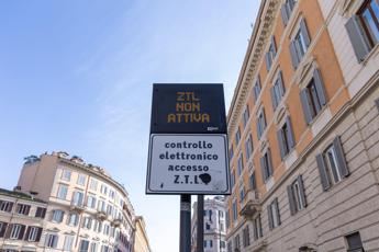 A Roma in arrivo le Ztl in uscita, occhio alle multe se nel frattempo il varco è diventato attivo: ecco come funzionerà