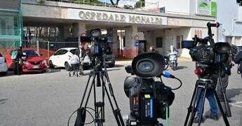 Bimbo trapiantato a Napoli, il legale: “Riunione su terapia per alleviare sofferenze”