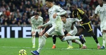 Brahim Diaz cade, arbitro assegna rigore (dubbio): Real Madrid ‘sotto attacco’ in Liga