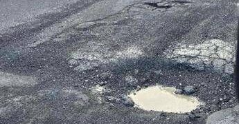 Buche su corsia preferenziale in via Gregorio VII a Roma, Segnalini: “Al via lavori per chiuderle”