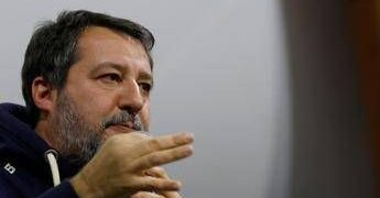 Crisi carburanti, Salvini: “Ue continua a dormire e ci blocca sugli aiuti”