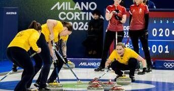 “Dovete fare casino”, il curling si gode la bolgia di Cortina