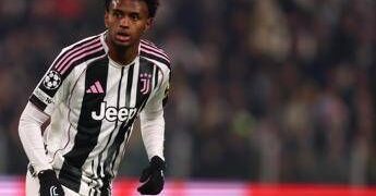 Due gialli in pochi minuti, Cabal espulso in Galatasaray-Juventus