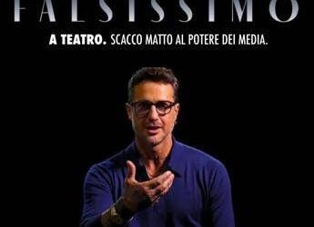 Fabrizio Corona ricorre contro lo stop ai video e ‘sbarca’ in teatro