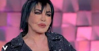 Fiordaliso e il black humor sul compleanno: “Mi restano pochi anni”