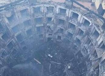 Incendio Sannazaro, Giuli in visita al teatro