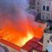 Incendio all’alba di oggi a Napoli, in fiamme il Teatro Sannazaro – IL VIDEO DEL ROGO