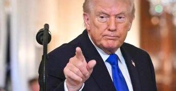 Iran, Trump: “Inaccettabile figlio Khamenei nuovo leader. Voglio essere coinvolto nella scelta”