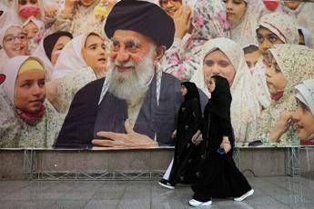 Iran, ex vice presidente: “Attacco Usa evitabile, Ginevra sarà decisiva”