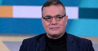 Klaus Davi, malore nella notte a Roma: “Forte affaticamento fisico”