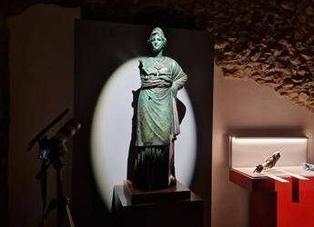 La statua della Minerva torna ad Arezzo